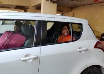 கொரோனாவிலிருந்து மக்களை காப்பற்றும் மகத்தான சேவையில் பா.ஜ.க மாநில தலைவர் எல்.முருகனின் மனைவி! டாக்டர் எம்.கலையரசி