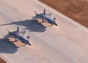 இந்திய ரேடாரில் சிக்கிய சைனாவின் ஜே 20 இது ரேடாரில் சிக்காத விமானமாம் !