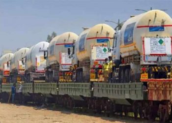 ஆக்ஸிஜன் விநியோகப்பதில் சாதனை படைத்த இந்திய ரயில்வே. ஒரே நாளில் 1,018 மெட்ரிக் டன் ஆக்ஸிஜன் சப்ளை