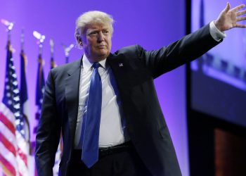 ஈரானை கதறவிட்ட டிரம்ப்…! ஈரான் கரன்சி வரலாறு காணாத வீழ்ச்சி.. அச்சத்தில் வளைகுடா நாடுகள் …