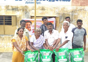 டாக்டர் பாரிவேந்தர் பிறந்தநாளை ஒட்டி அன்னதானம் வழங்க அரிசி வழங்கப்பட்டது.