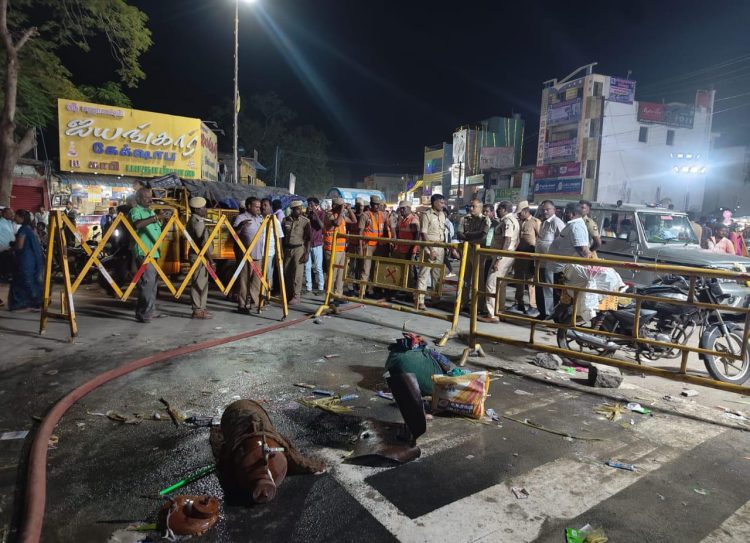 மணலூர்பேட்டை ஆற்றுதிருவிழாவில் நடைபெற்ற கோர சம்பவம்